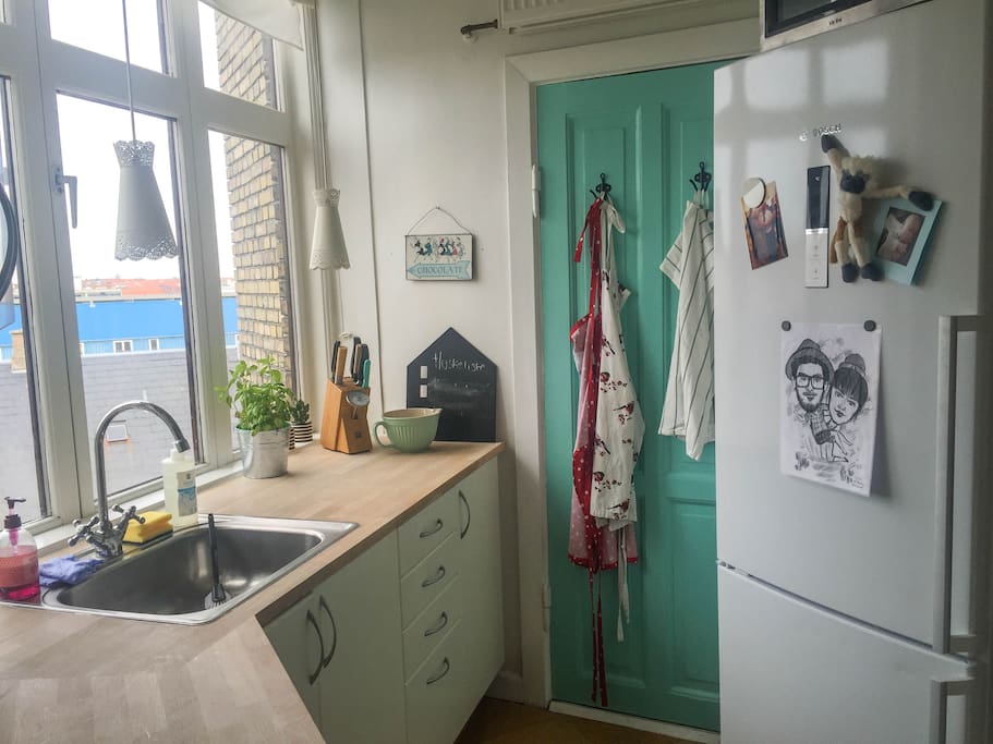 Old school Copenhagen-kitchen, with a view over the skyline.