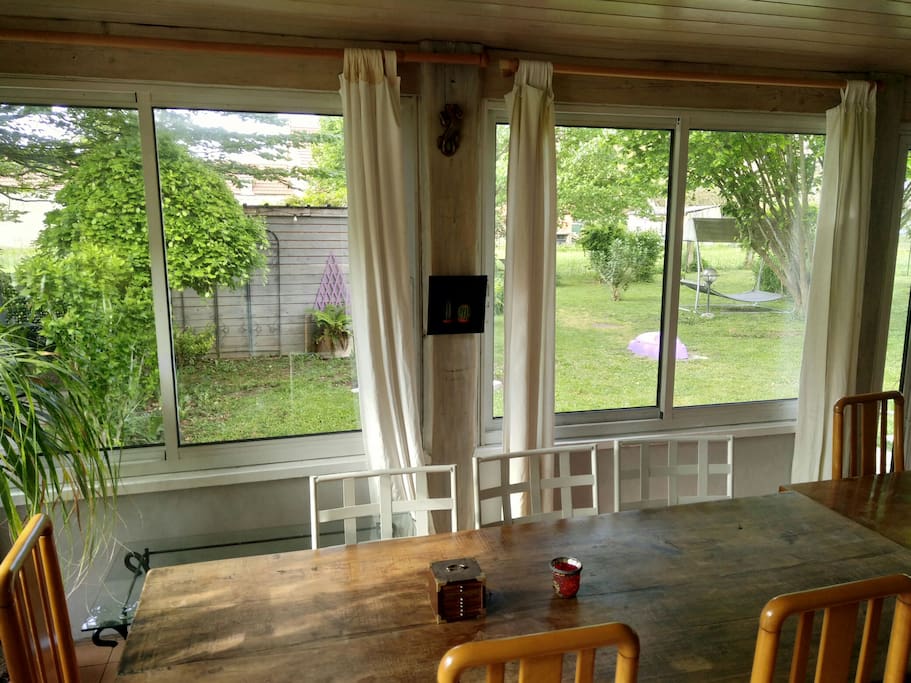 véranda vue sur jardin