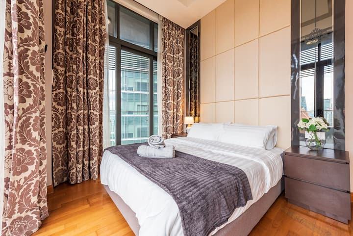 Master Room yenye kitanda cha ukubwa wa Malkia