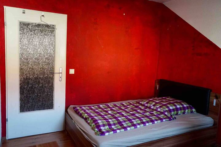 Cozy Room in comfortable 80qm flat