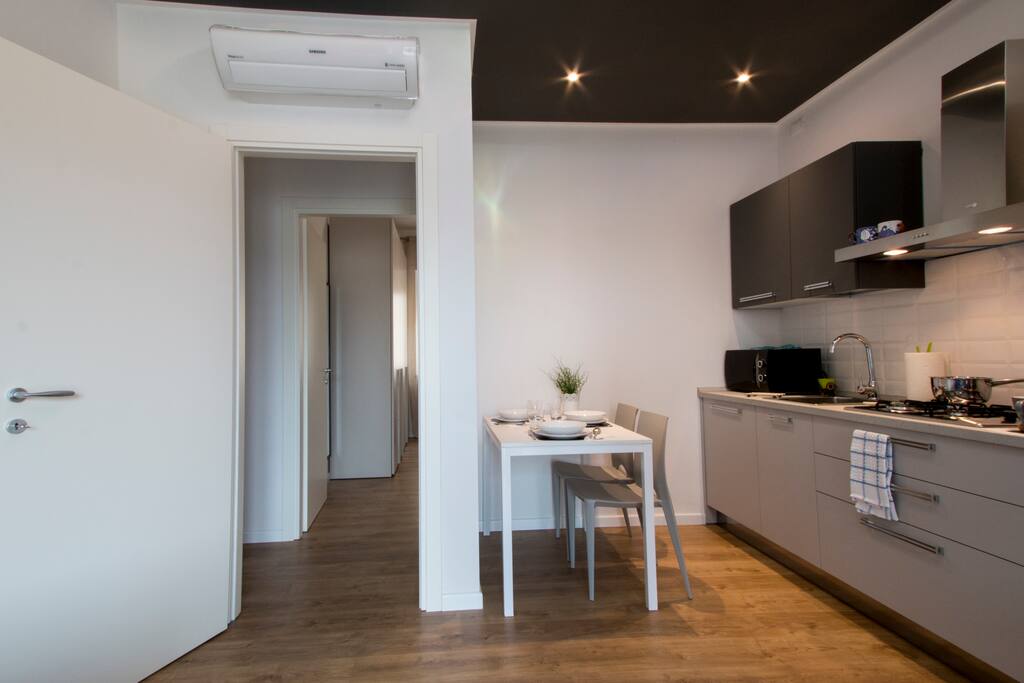 Zona Pranzo / Dining area