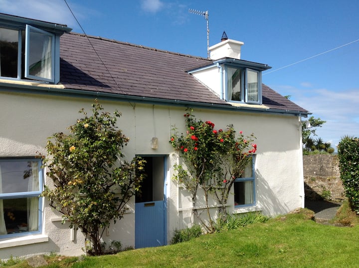 Marcool Cottage WIFI Houses for Rent in Ballycastle, Antrim, United
