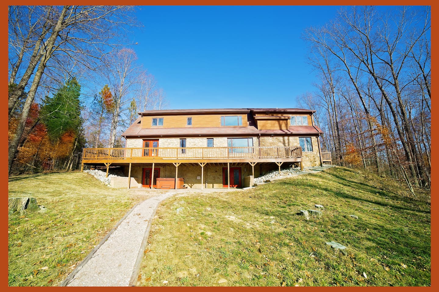 9 bedrooms, pond, 40 private acres by Brown County