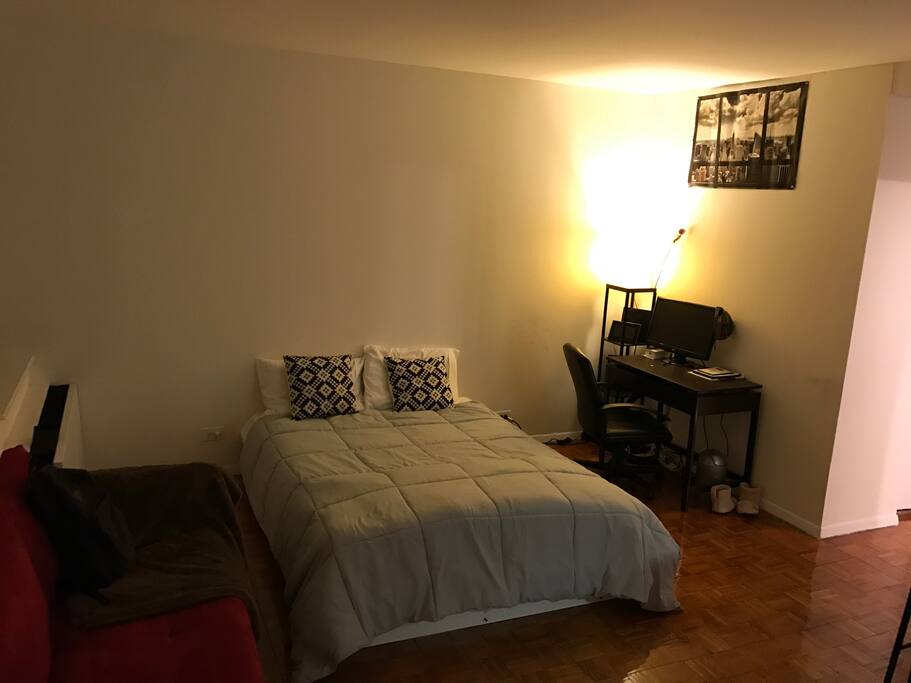 New queen size bed with all new bedding.