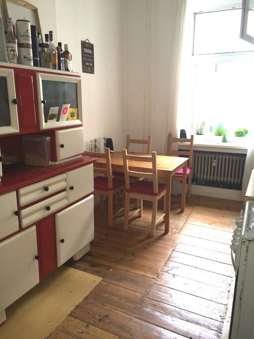 Die Küche / The Kitchen