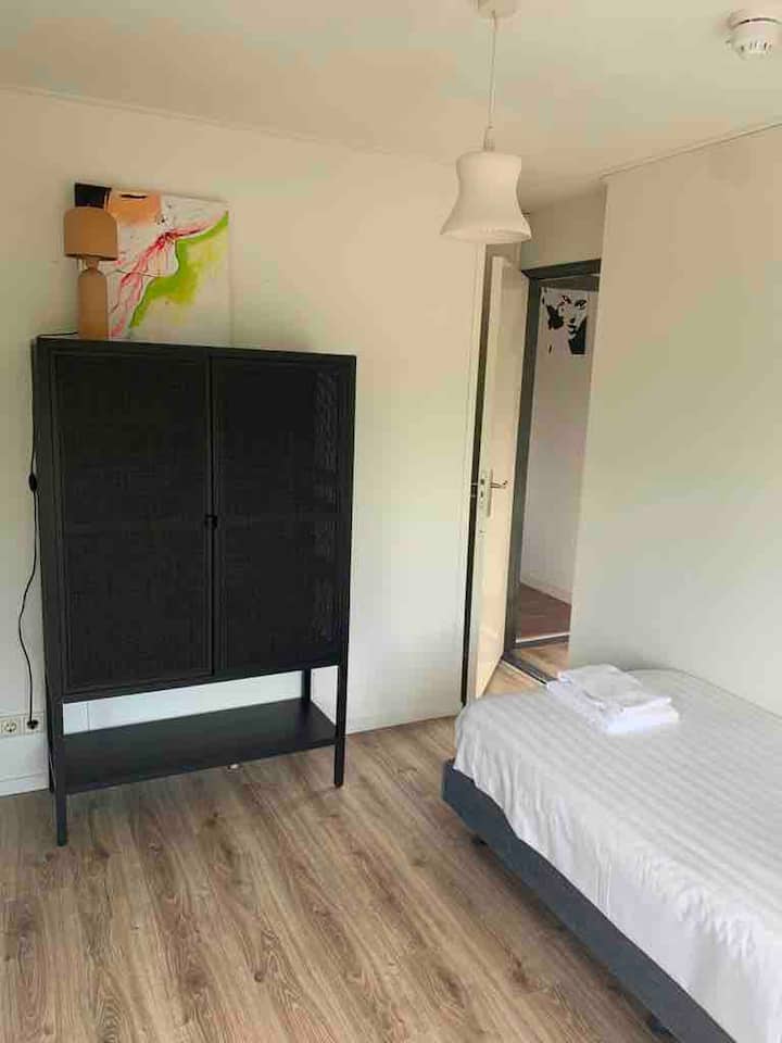 ・シングルベッドルーム3 （下階）