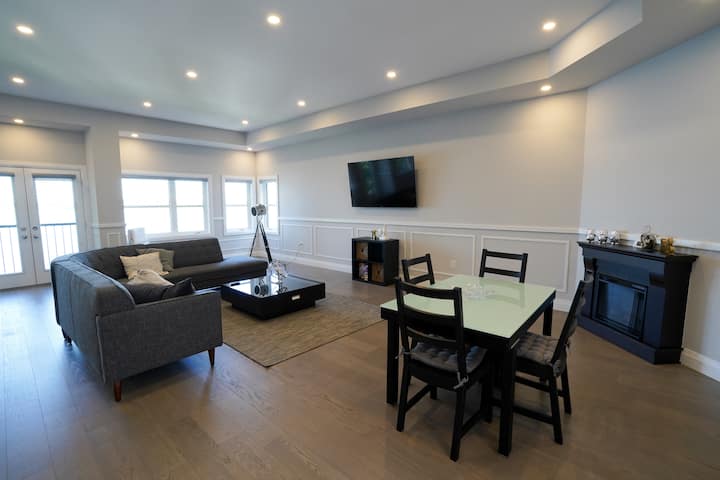 Modern Lakehouse, Waterfront@janetville - Kawartha Lakes