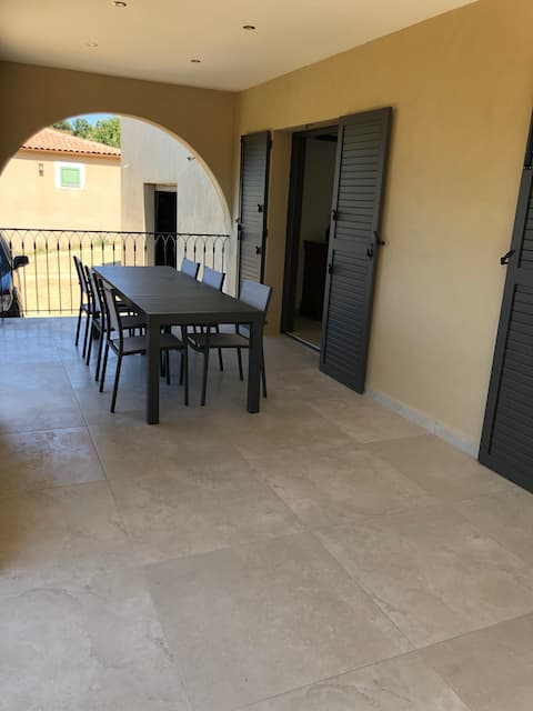 Cateri F3 all comforts, terrace and parking