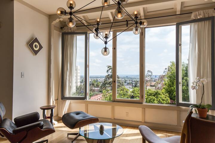 HOLLYWOOD HOUSE – Epic VIEWS – Private in HILLS gallery image 2