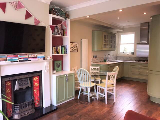 Lovely, spacious maisonette in the heart of Fulham gallery image 2