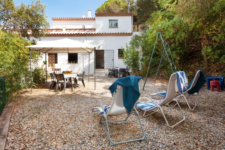 BEAUTIFUL HOUSE in TOSSA DE MAR gallery image 4