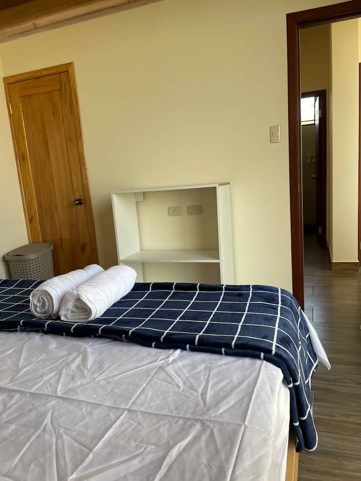 ห้อง 1 มองเห็นทางเข้าและชั้นวางของ!!!