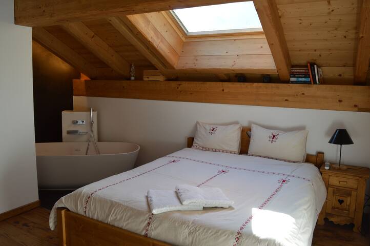 Château d’Oex – Charming chalet – heart of village gallery image 2