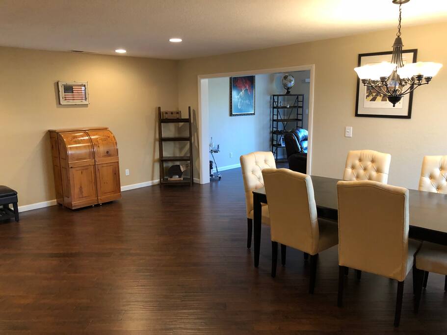 Greeting/Dining Room