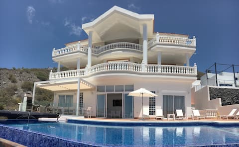 Villa Sunset View Tenerife, Simply Amazing
