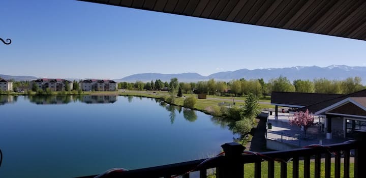 Mountain Lakeshore Condo