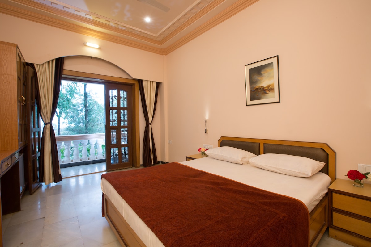 საძინებელი 4