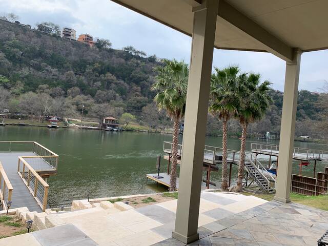 Waterfront On Lake Austin Double level Boat Dock gallery image 2