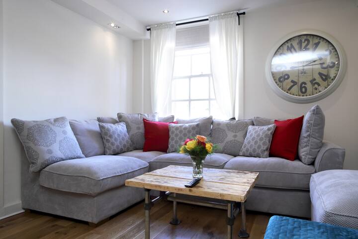 Luxury private home in Edinburgh gallery image 5