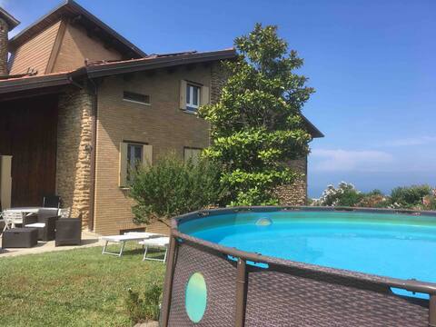 Seaview Holiday Cottage