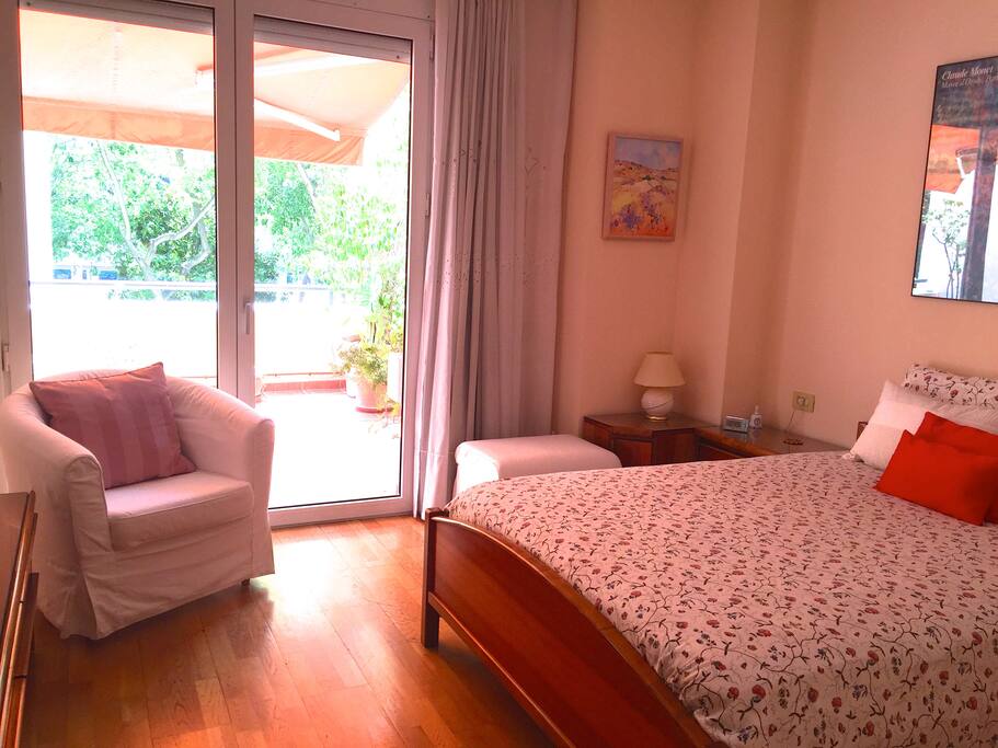 Guest bedroom