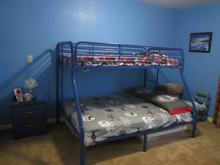 儿童双层双人床双人床，内置梯子和床头柜