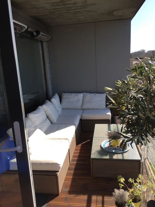 Balcony with evening sun & BBQ