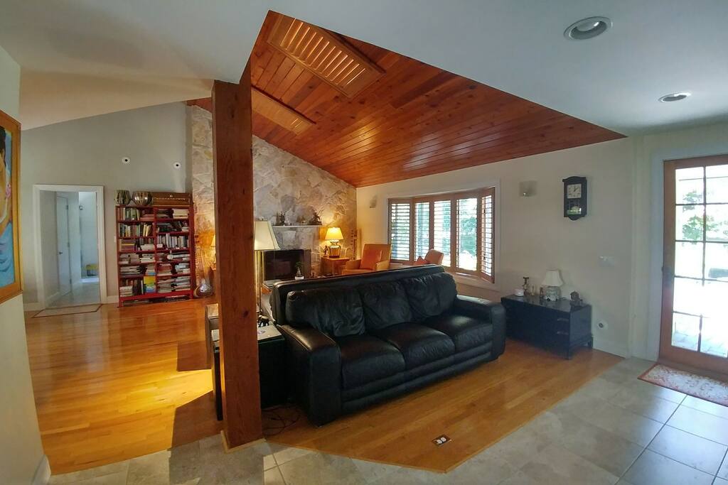 Entrance to Living Room