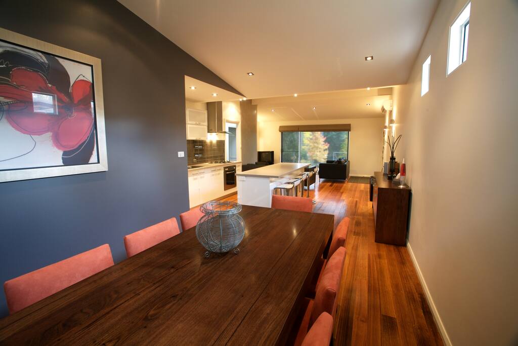 Dine in comfort