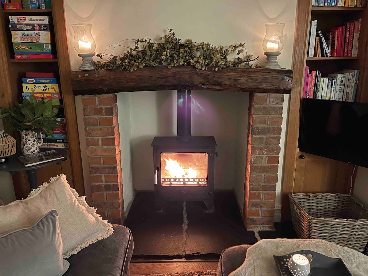 Top performing Airbnb: Cosy Cottage near Windermere Log Burner Playpark in Cumbria