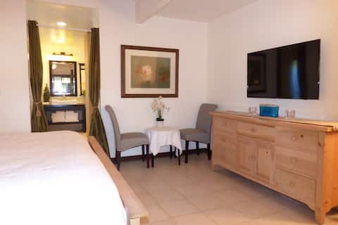 SUITE DREAMS 3 min. walk to beach Air Conditioning