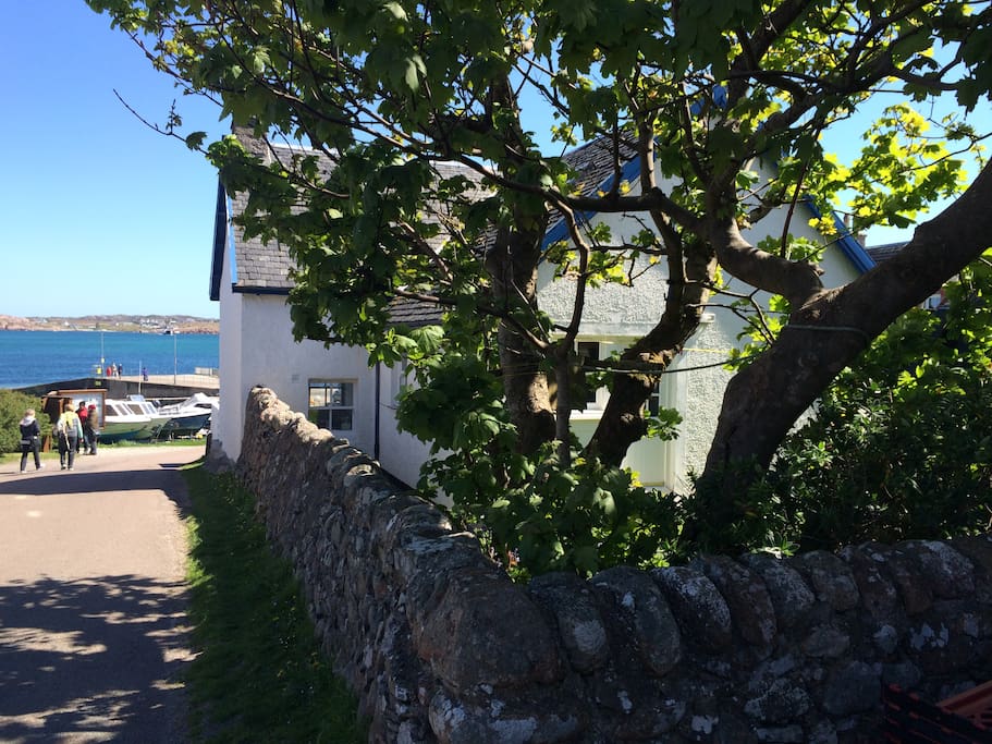 Back of Iona Cottage