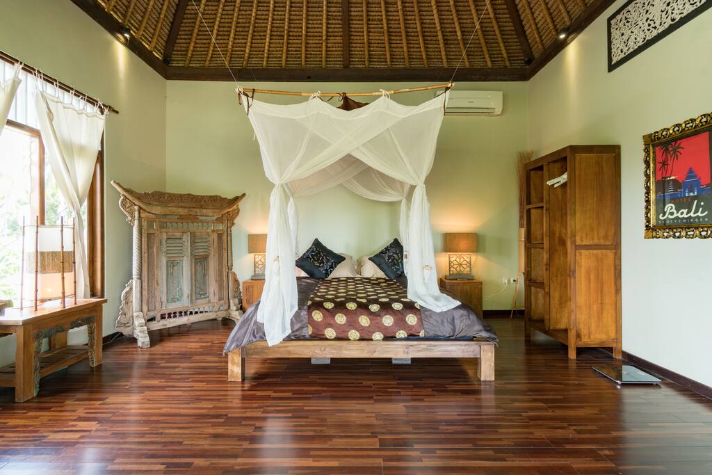 Comfy King-size bed in spacious upper floor