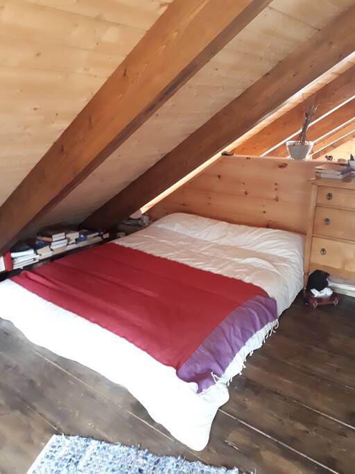 Lit queen à la mezzanine
