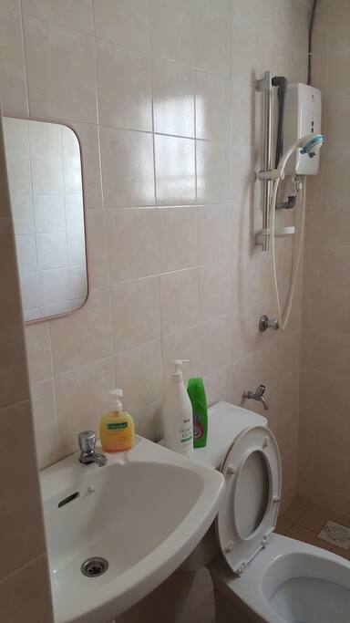 Ready with shampoo and shower gel!