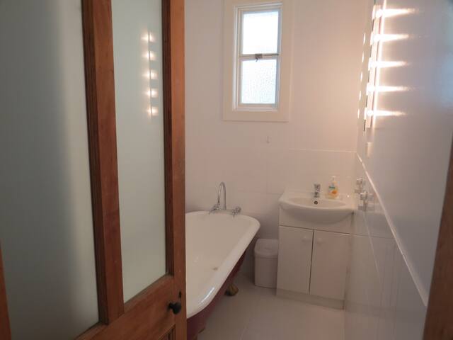 Sandy Bay 3 Bedroom Home gallery image 4