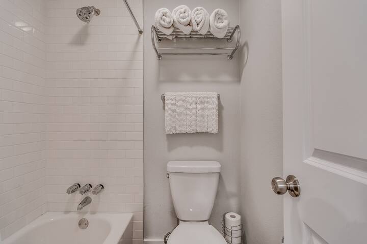 The Big Creek Side gallery image 4