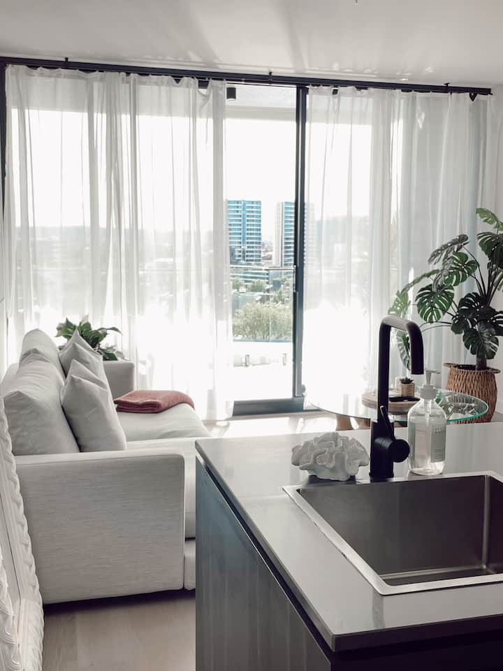 Coastal Luxury - Executive Harbor Apartment - Wickham