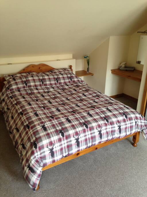King size bed