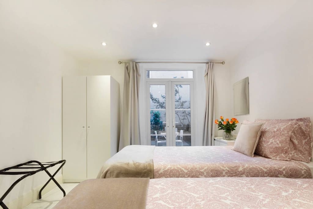 Twin Bed With PRIVATE TERRACE & PRIVATE BATHROOM