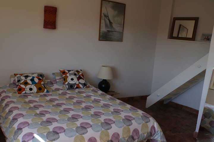 Chumba cha kwanza cha kulala