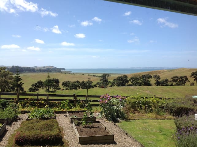 peaceful rural lifestyle in South Head