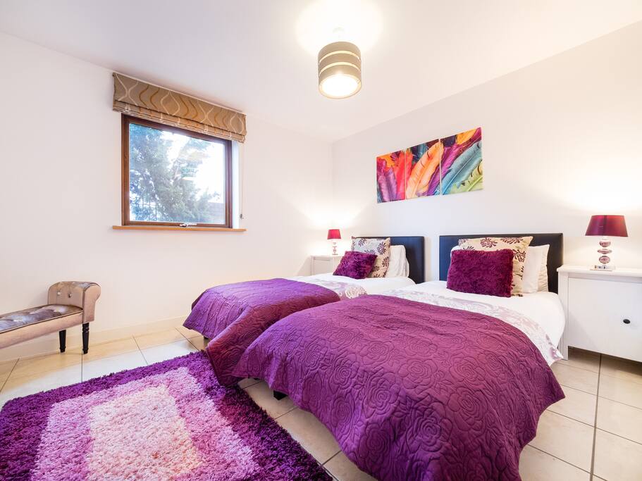 Main Bedroom - Bright and Cosy