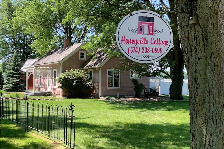 The Honeyville Cottage In Amish Country Cottages For Rent In