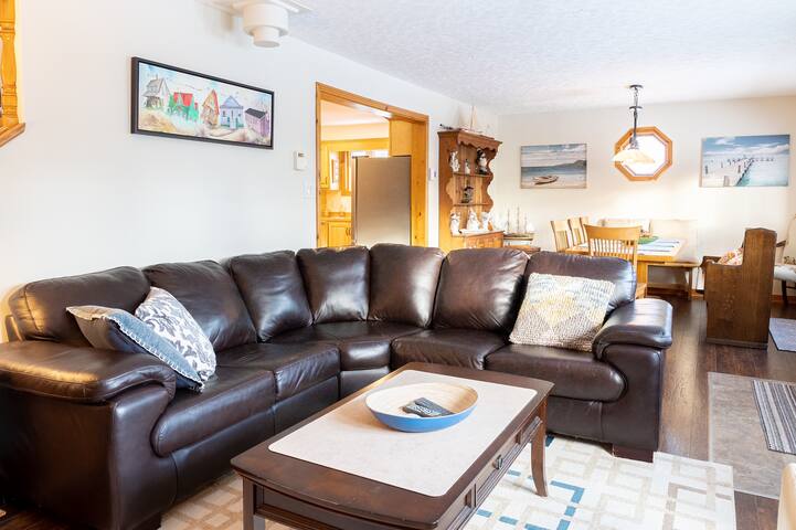 Get-A-Way Beach Chalet gallery image 3