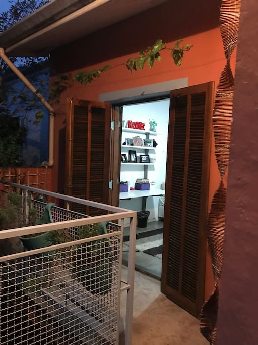 Varanda do quarto de casal ,vista externa