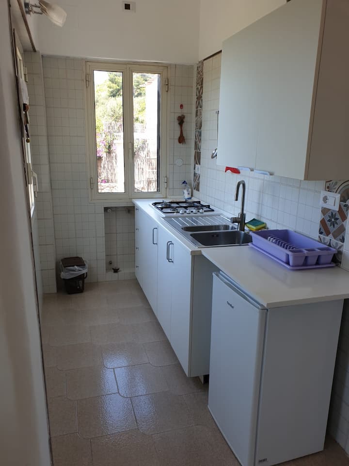 Villetta Con Ampio Giardino. Intera Casa - Anacapri