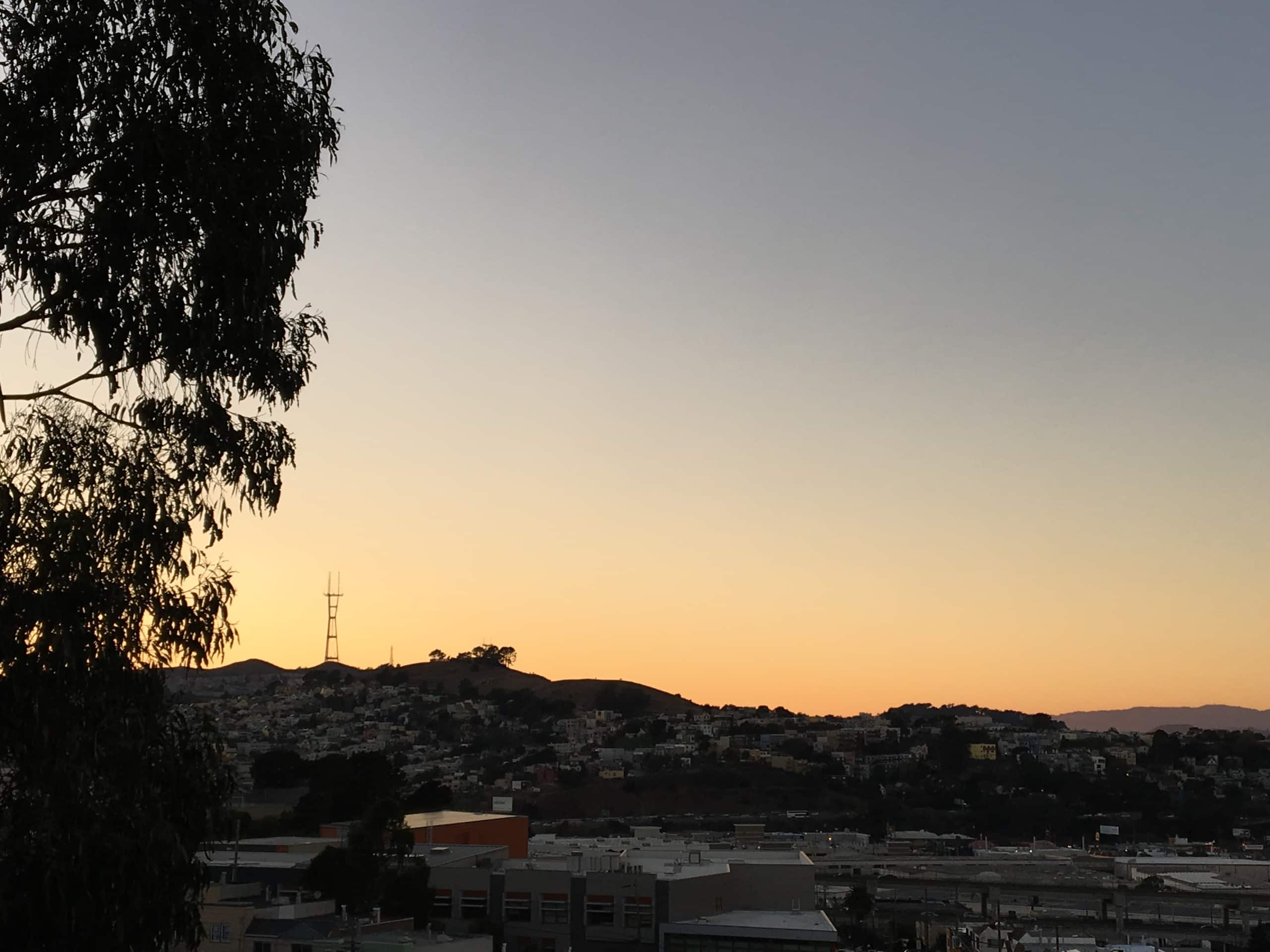 Chic, sun-drenched studio w/views and parking. - Image 30