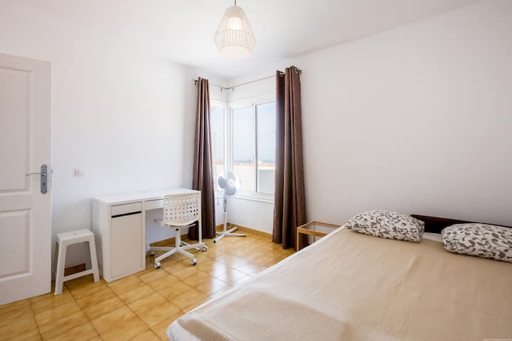 غرفة النوم 1