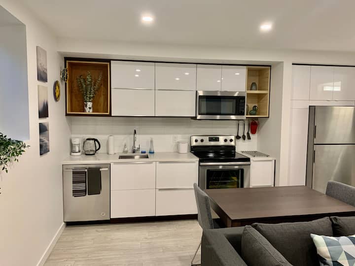 Deep Cove Vacation Rentals & Homes Deep Cove, Deep Cove, Canada Airbnb